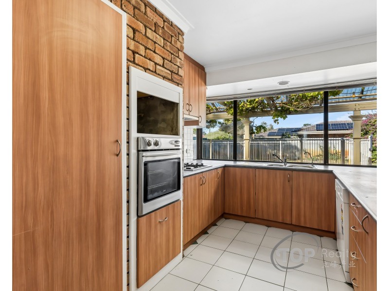 16 Cobalt Place, Riverton WA 6148