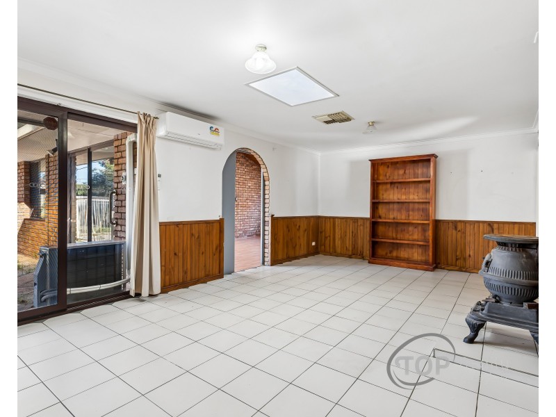 16 Cobalt Place, Riverton WA 6148