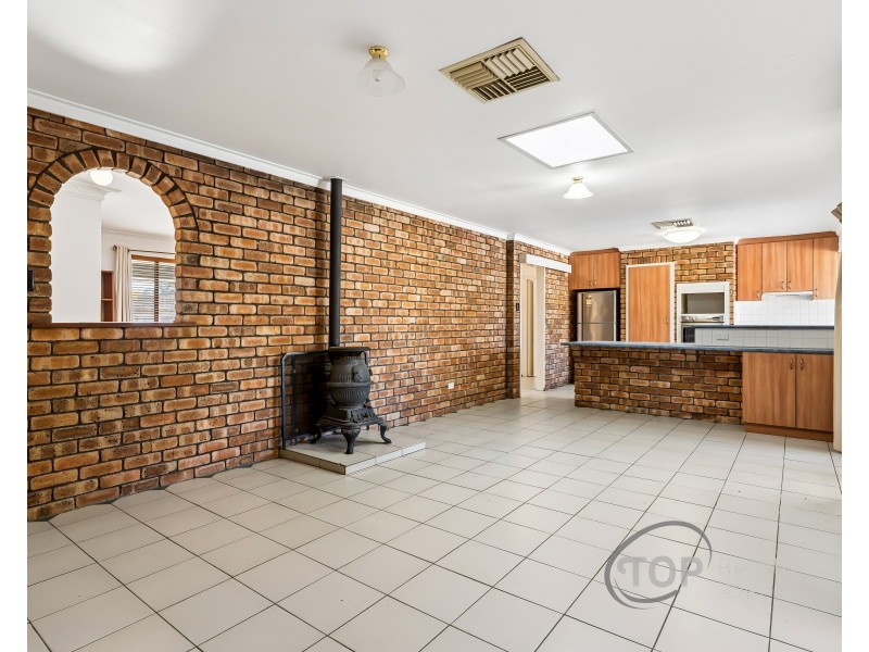 16 Cobalt Place, Riverton WA 6148