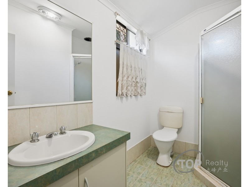 4 Falcon Court, Willetton WA 6155