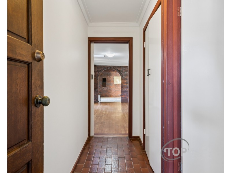 4 Falcon Court, Willetton WA 6155