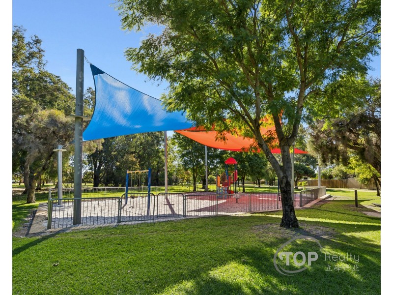 33 Querrin Avenue, Willetton WA 6155