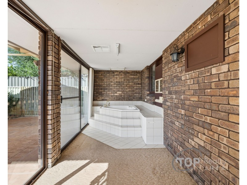 4 The Escarpment, Willetton WA 6155