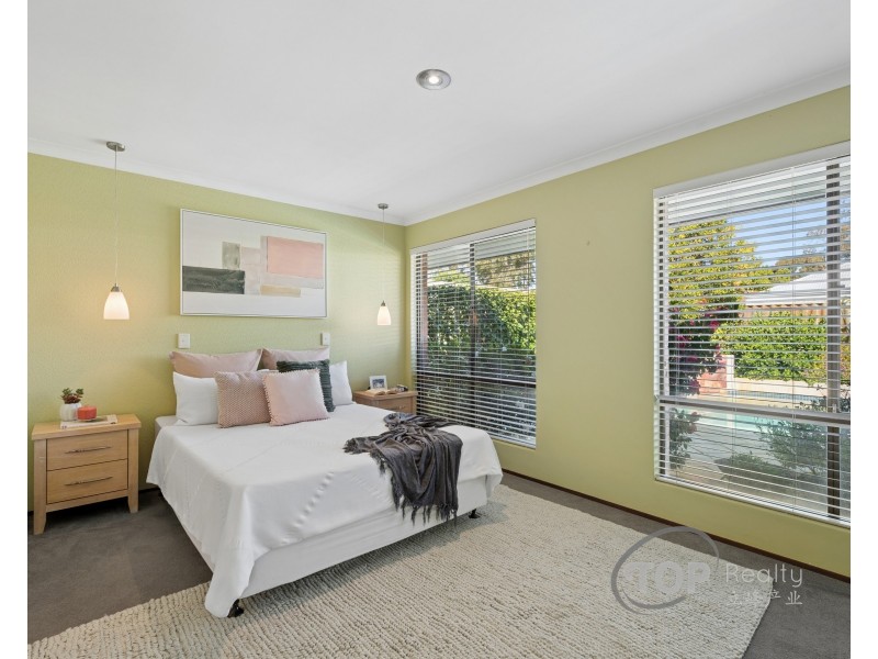 10 Hertford Close, Bull Creek WA 6149