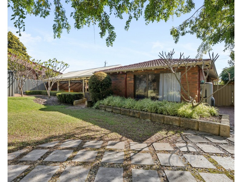 3 Meldreth Court, Willetton WA 6155