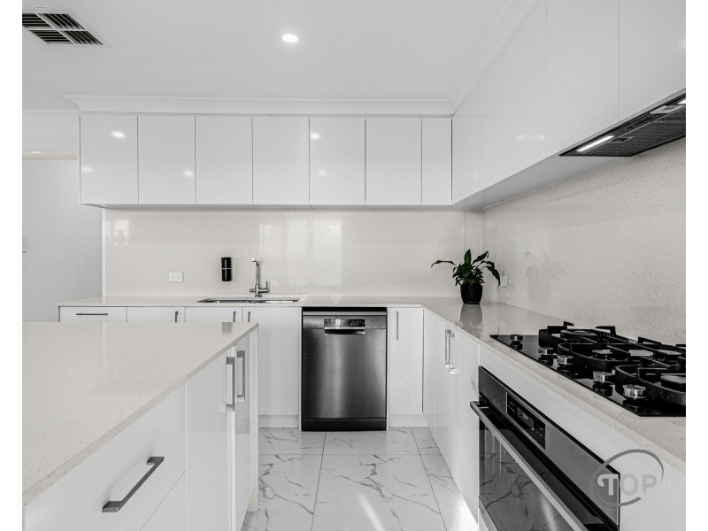 Unit 2/23 Elgon Hill, Willetton WA 6155