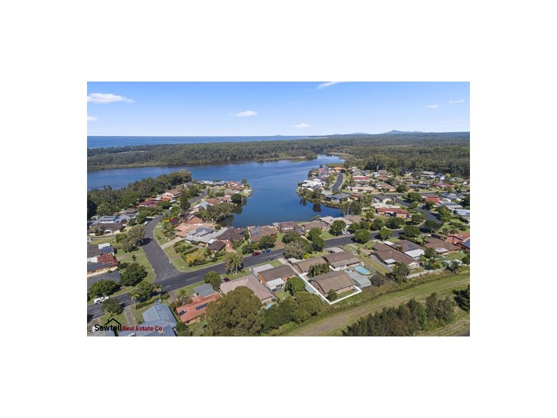 2/25 Bonville Waters Drive, Sawtell NSW 2452