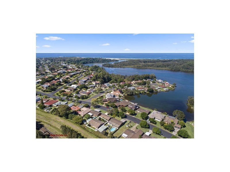 2/25 Bonville Waters Drive, Sawtell NSW 2452