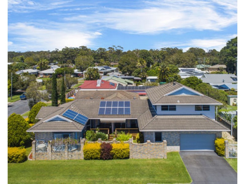 93 Circular Avenue, Sawtell NSW 2452