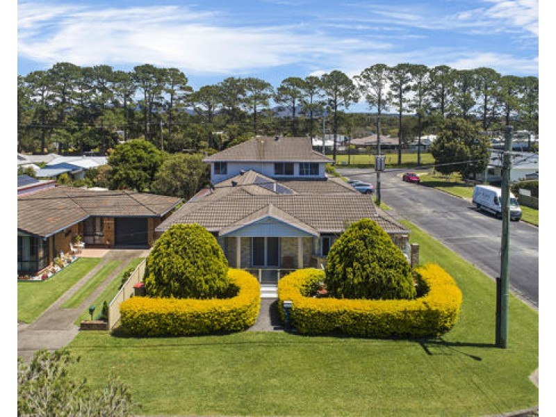 93 Circular Avenue, Sawtell NSW 2452