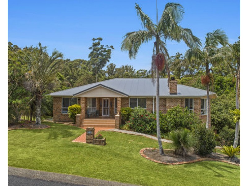 23 Wedgetail Crescent, Boambee East NSW 2452