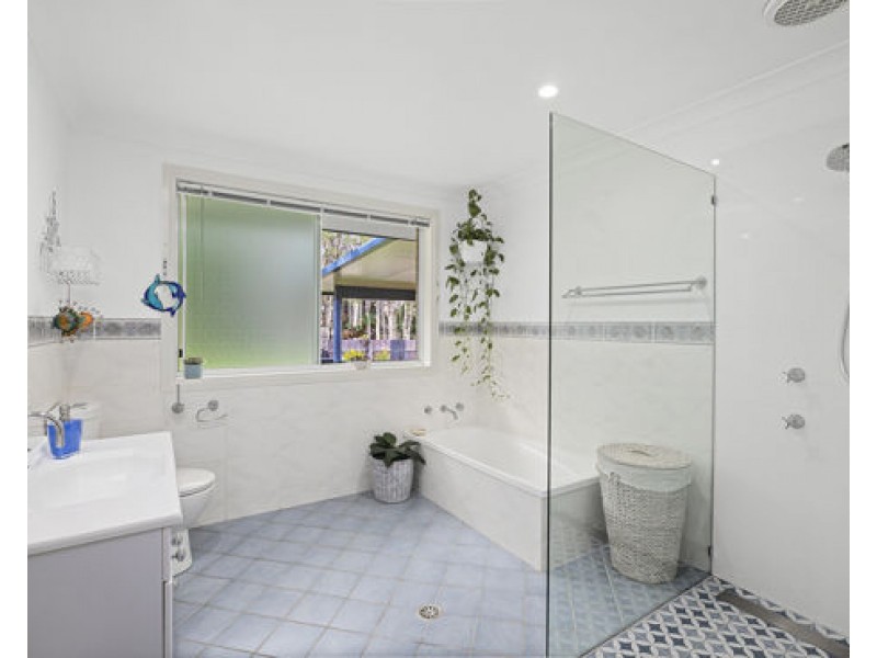 5 Friendship Close, Boambee East NSW 2452