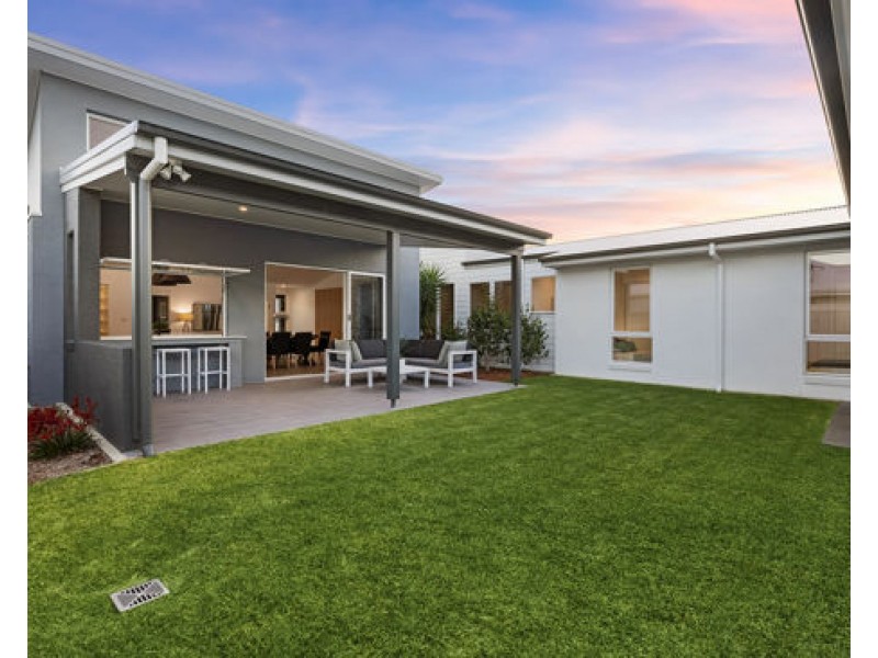 7 Angler Crescent, Bonville NSW 2441