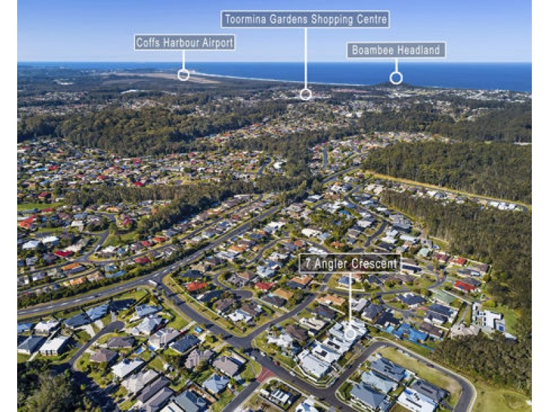 7 Angler Crescent, Bonville NSW 2441
