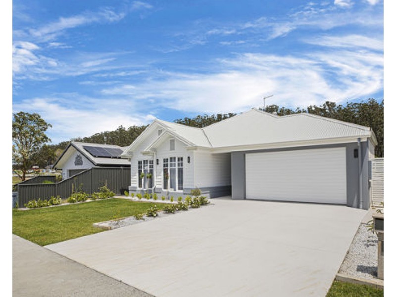 16 Bambara Drive, Bonville NSW 2441