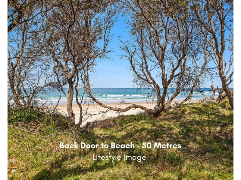 14 Honeysuckle Street, Sawtell NSW 2452