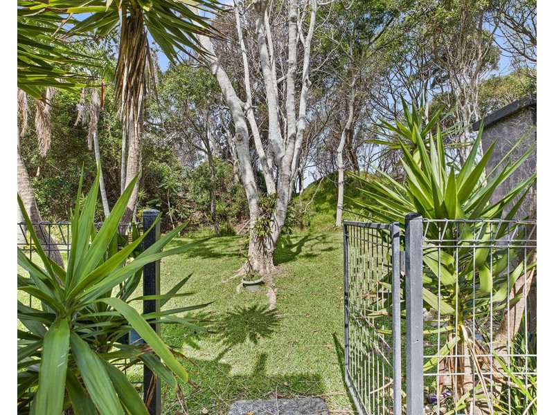 14 Honeysuckle Street, Sawtell NSW 2452