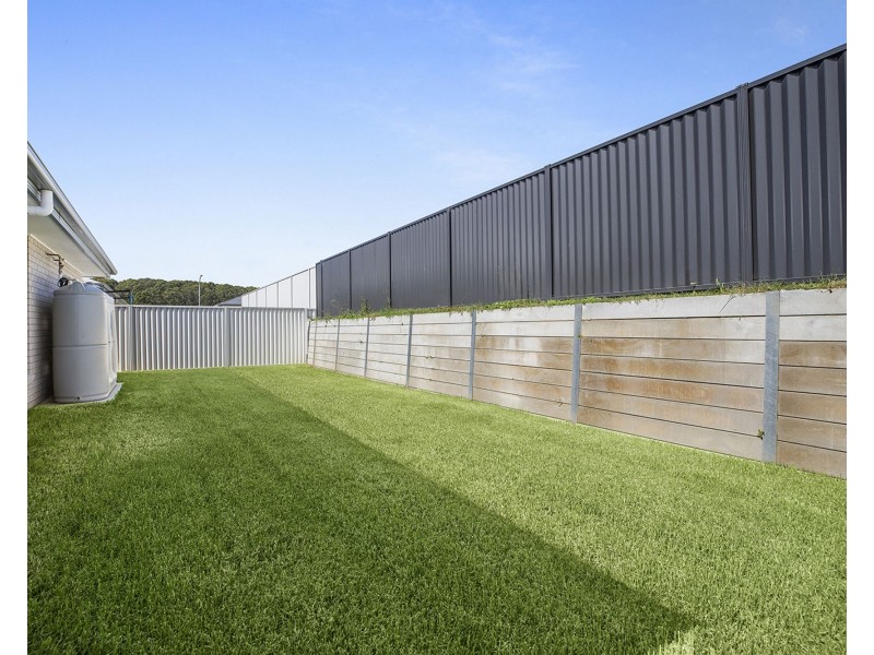 42 Bambara Drive, Bonville NSW 2441