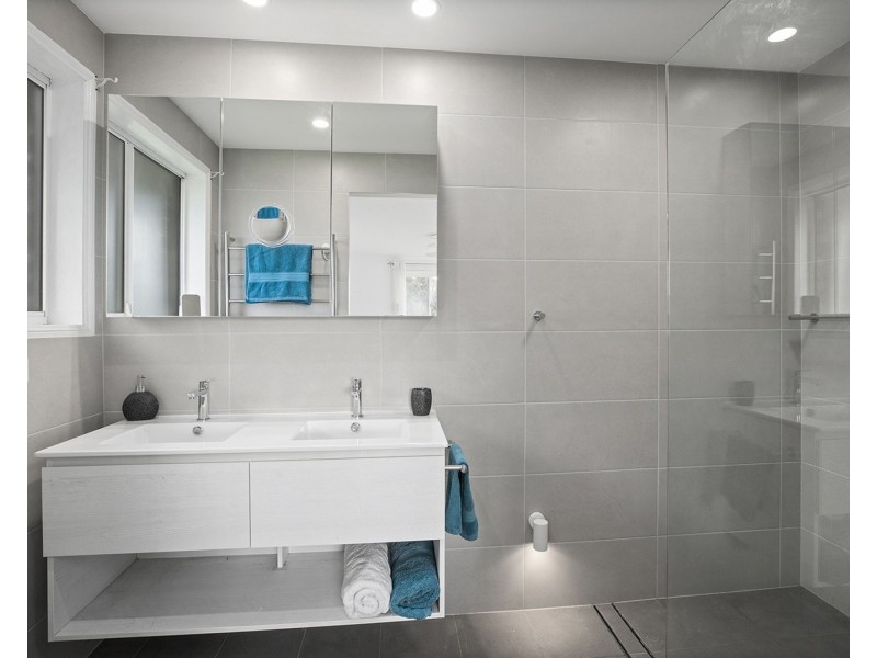 2 Sea Breeze Place, Boambee East NSW 2452