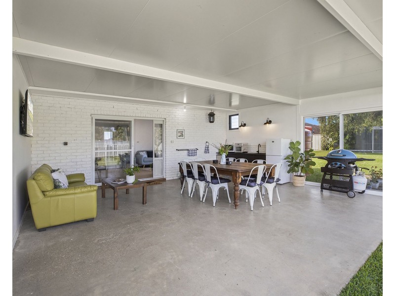 2 Sea Breeze Place, Boambee East NSW 2452