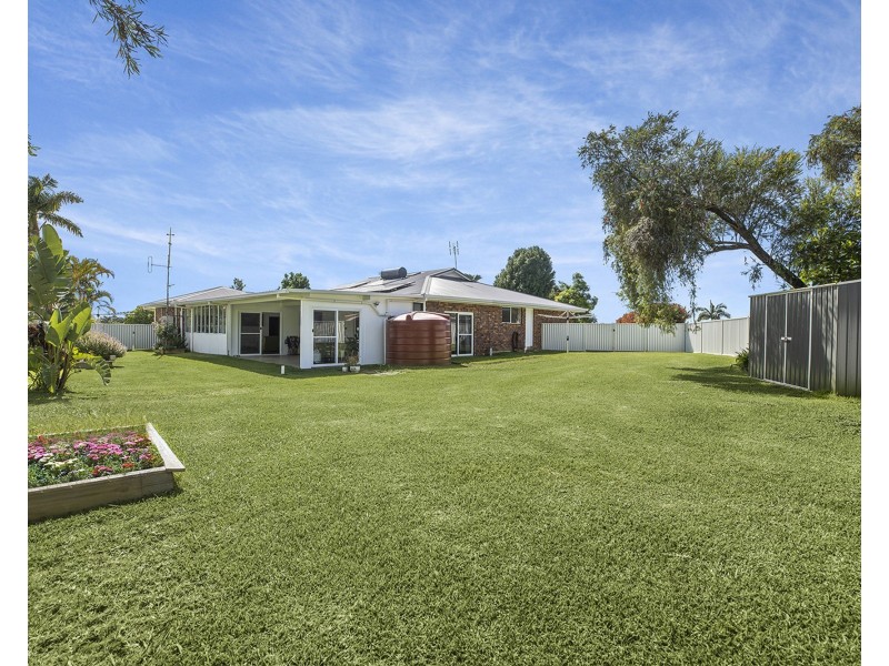 2 Sea Breeze Place, Boambee East NSW 2452