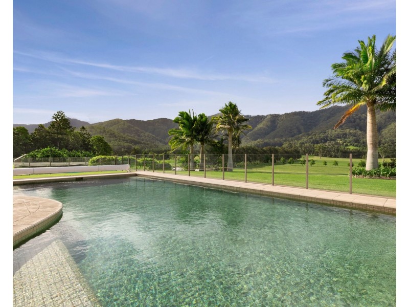 246 Crossmaglen Road, Bonville NSW 2441