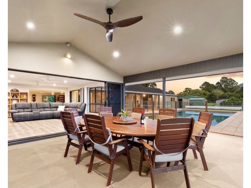 246 Crossmaglen Road, Bonville NSW 2441