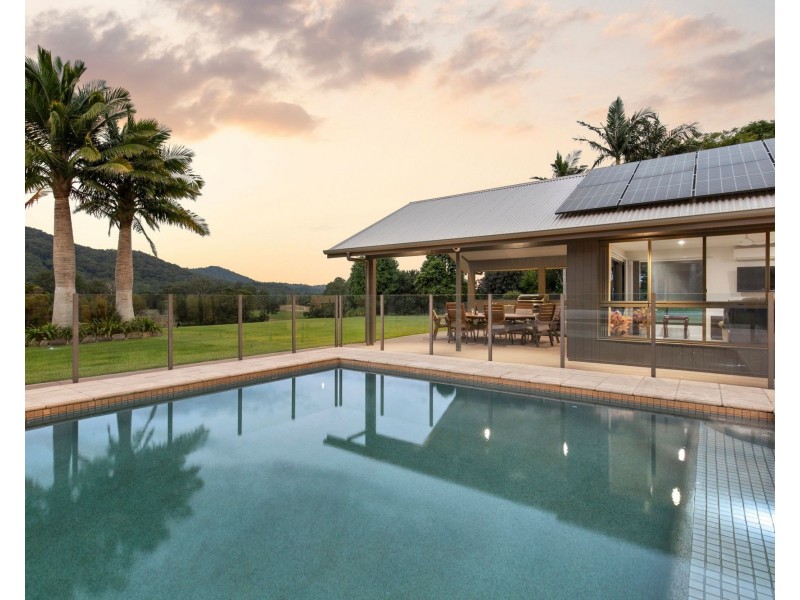 246 Crossmaglen Road, Bonville NSW 2441