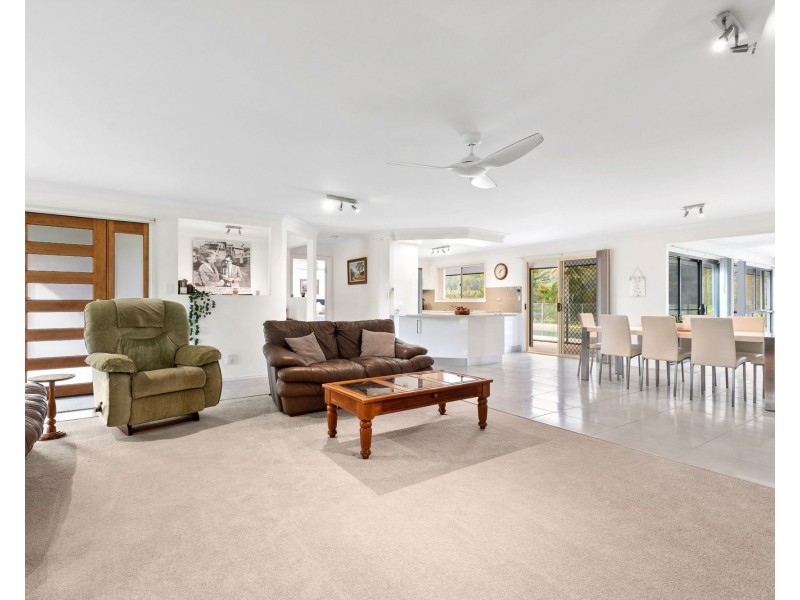 246 Crossmaglen Road, Bonville NSW 2441