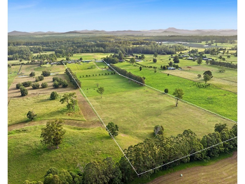 246 Crossmaglen Road, Bonville NSW 2441