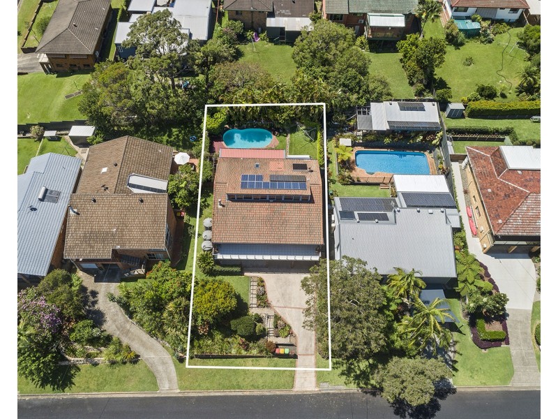 6 Cunningham Crescent, Sawtell NSW 2452