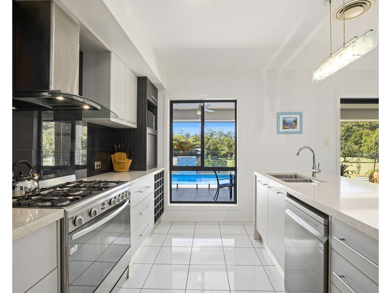 215 Braford Drive, Bonville NSW 2441