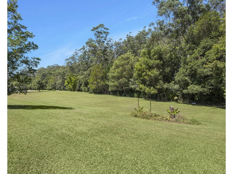 215 Braford Drive, Bonville NSW 2441