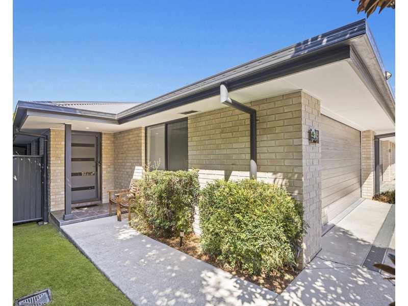 2/1C Royal Palm Drive, Sawtell NSW 2452