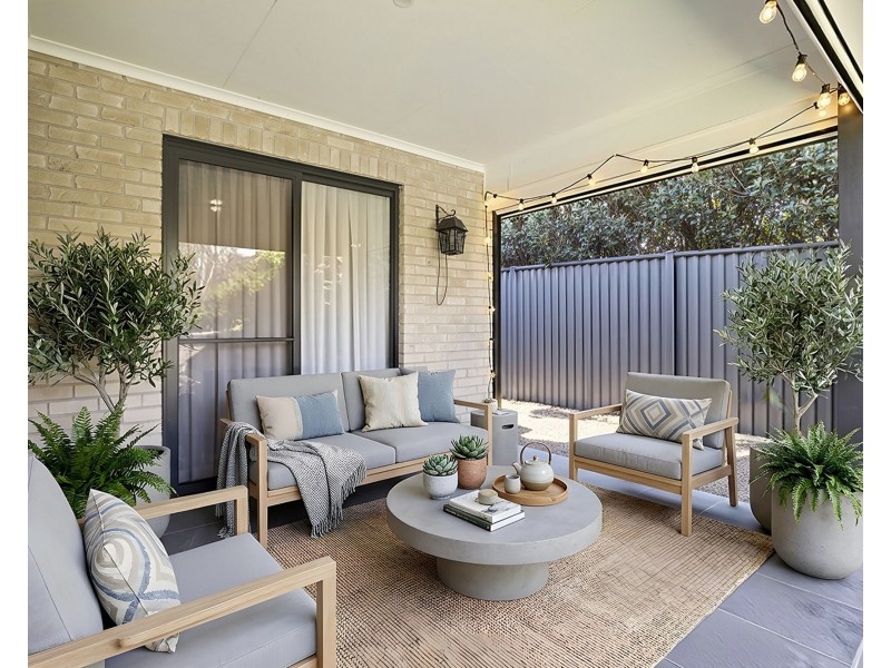 2/1C Royal Palm Drive, Sawtell NSW 2452