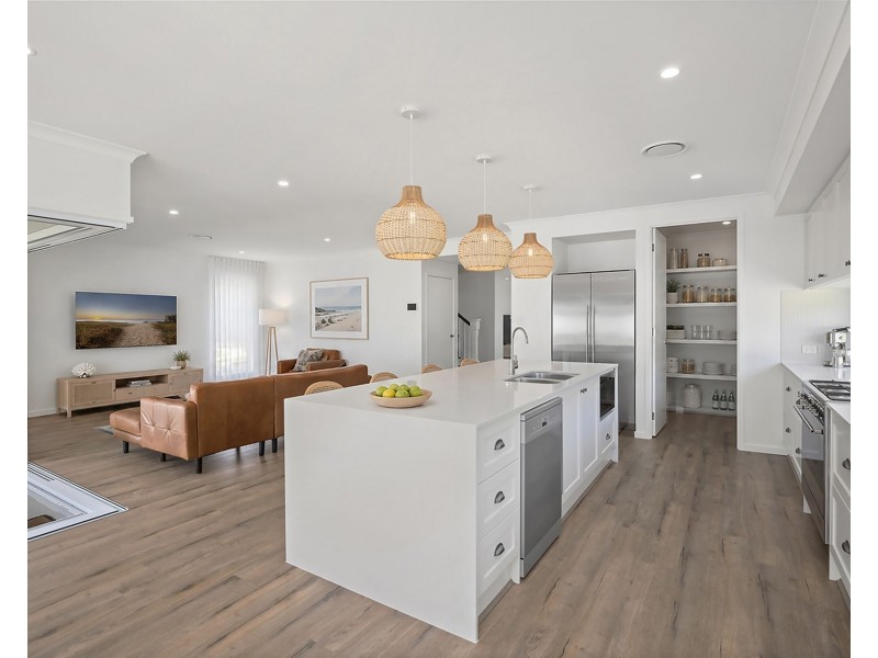 123 Full Circle Crescent, Bonville NSW 2441