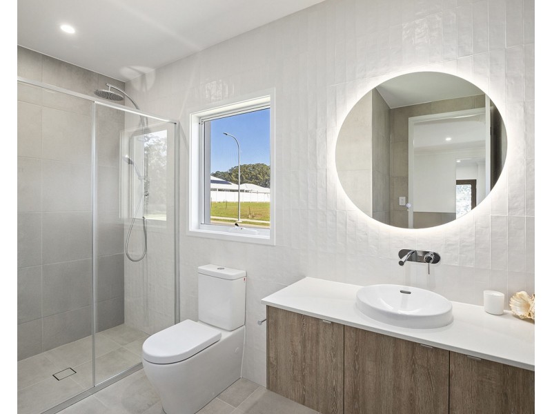 123 Full Circle Crescent, Bonville NSW 2441