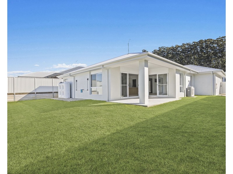 3 Turtle Rise, Bonville NSW 2441