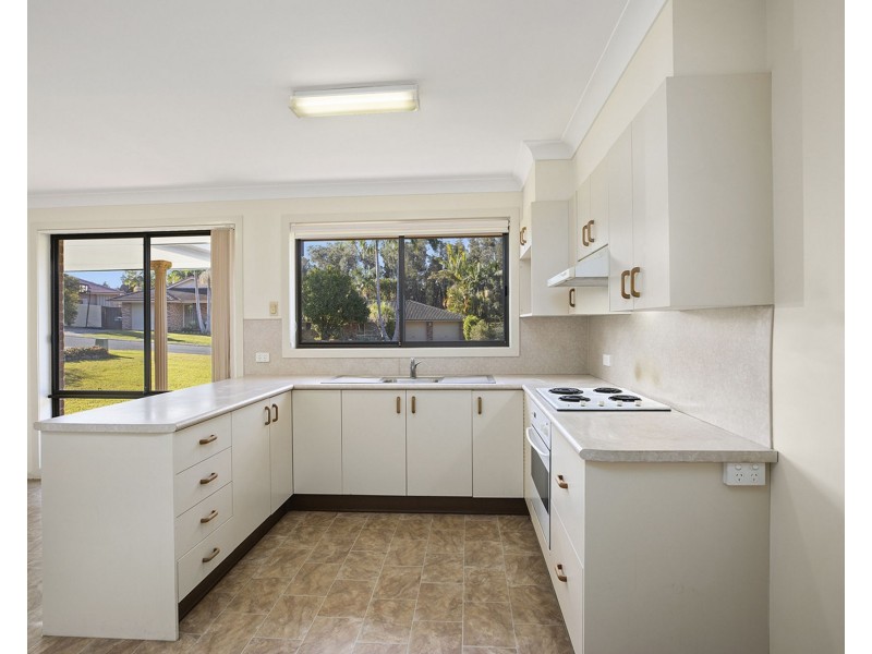 4 Friendship Close, Boambee East NSW 2452