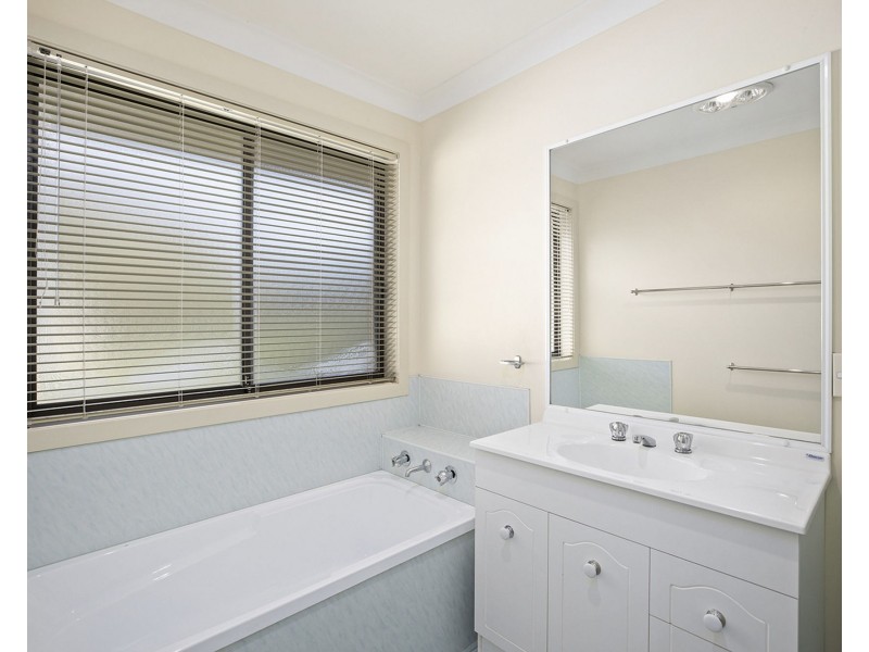 4 Friendship Close, Boambee East NSW 2452