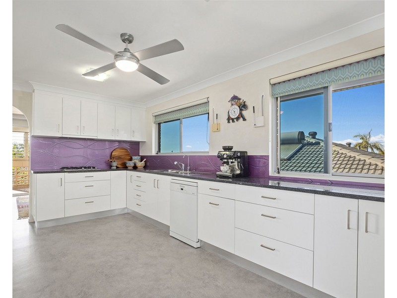 18 Dirrigeree Crescent, Sawtell NSW 2452