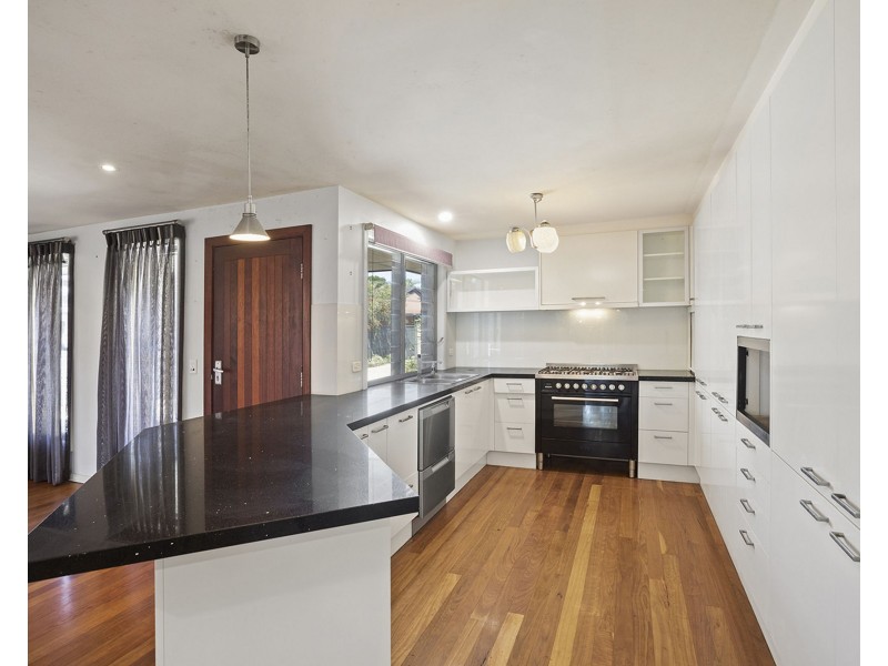 27B Dirrigeree Crescent, Sawtell NSW 2452