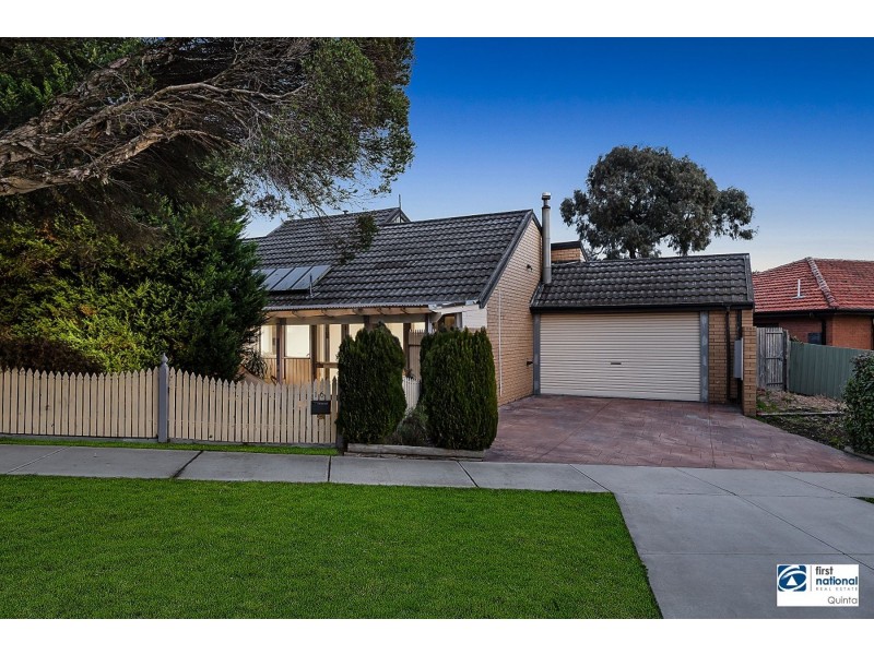 16 Hughes Close, Endeavour Hills VIC 3802