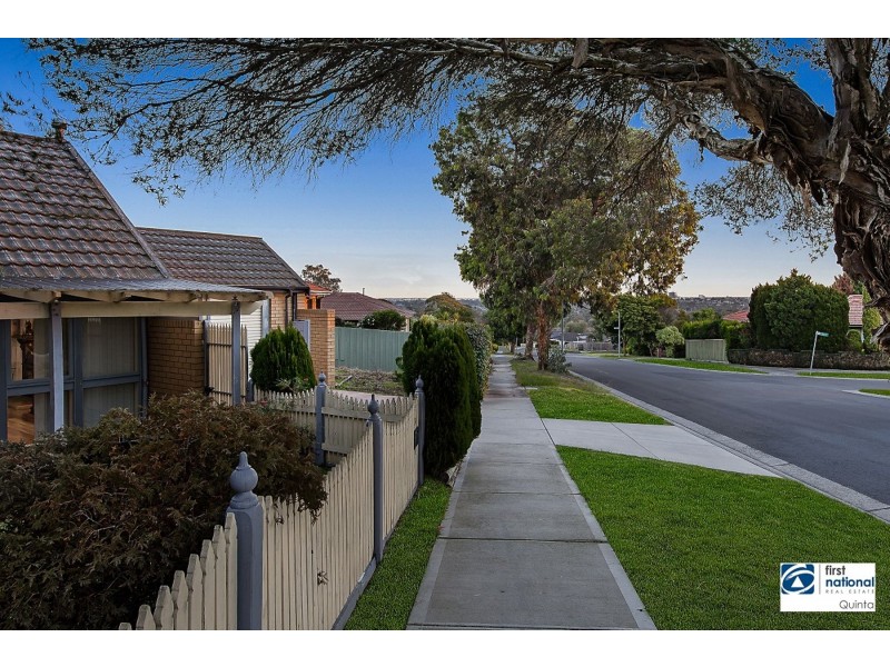 16 Hughes Close, Endeavour Hills VIC 3802