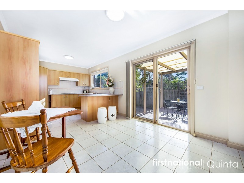2/2 Lyons Street, Mount Waverley VIC 3149
