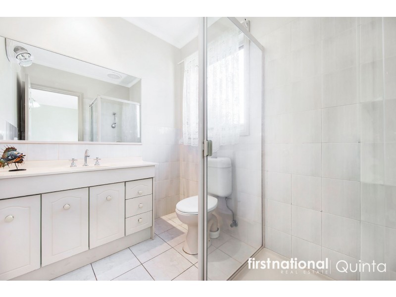 2/2 Lyons Street, Mount Waverley VIC 3149