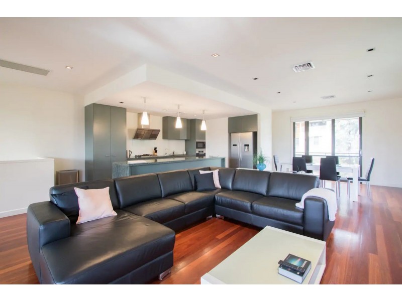 26 Oak Court, Chirnside Park VIC 3116