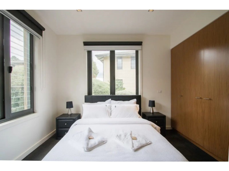 26 Oak Court, Chirnside Park VIC 3116