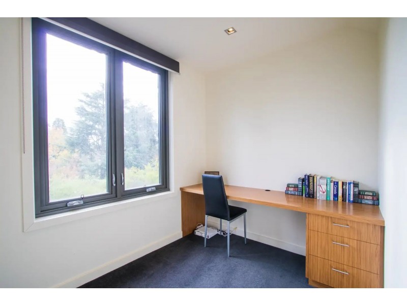 26 Oak Court, Chirnside Park VIC 3116