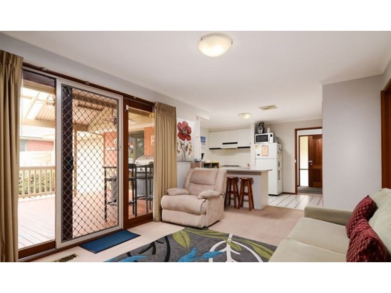 39 Robin Drive, Carrum Downs VIC 3201